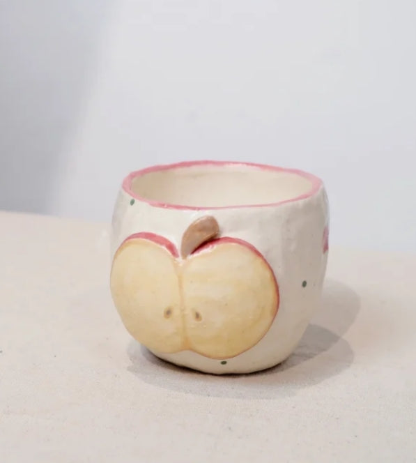 Handmade ceramic three-dimensional apple cup